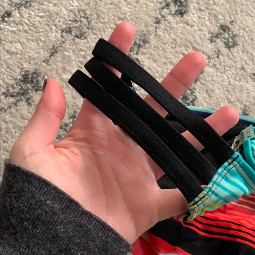 SOLD: Roxy Women's Swim Bottom - Picture 3 of 3